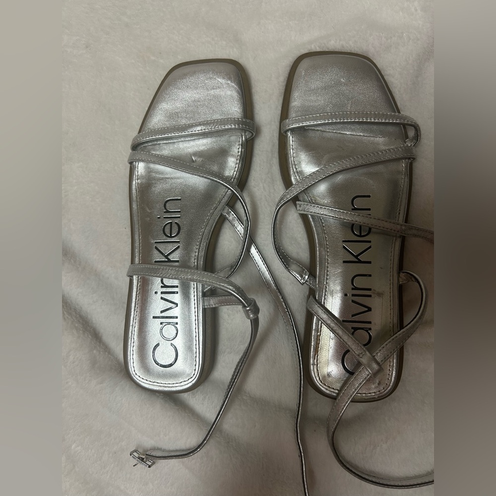 Calvin Klein Metallic Silver Strappy Sandals Sz 6.5